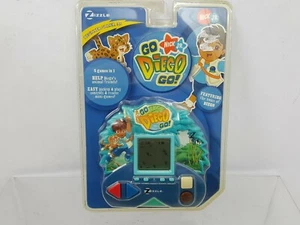 Zizzle Go Diego Go Juego Electrónico Manual 2006 Nuevo - Imagen 1 de 3
