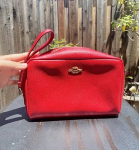 Coach Large Cosmetic Makeup Bag Red With Gold Hardware - Picture 1 of 6