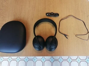 Bose Noise Cancelling Headphones 700 - Photo 1/2