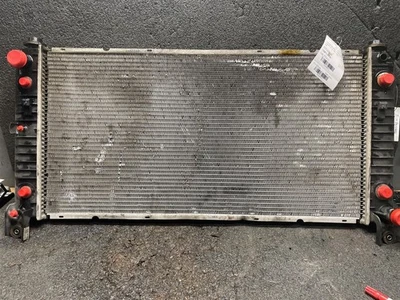 (LOCAL PICKUP ONLY) Radiator Fits 04-13 SUBURBAN 2500 2046023 Foto 1 de 4