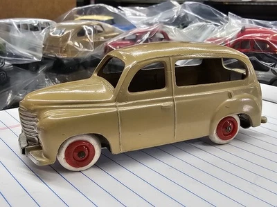 Vintage CIJ France 1/43 Diecast Car Minty SAVANE RENAULT, Hard To Find! - Image 1 of 4