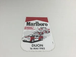 AUTOCOLLANT VINTAGE MARLBORO DIJON 1982 FORD XR3 BMW - Foto 1 di 1