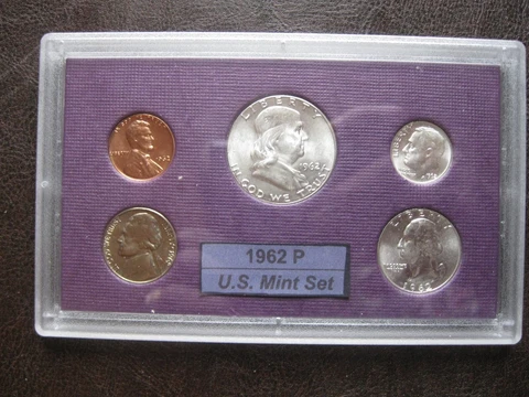 1962 P US Silver Mint Set Brilliant Uncirculated! Cover