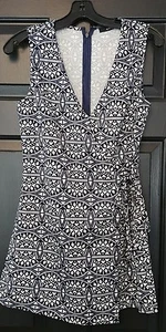 ark & co - wrap around romper small - Picture 1 of 4