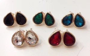Pendientes con clip con gota de cristal en tono dorado para niñas y mujeres - Imagen 1 de 7