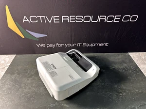 Epson PowerLite 675W 3200 ANSI Lumens 3LCD Projector (Lamp Hours in Variations) - Picture 1 of 8