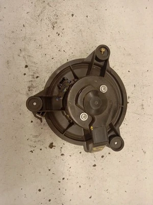 Двигатель вентилятора двигателя вентилятора вентилятора DODGE MITSUBISHI 2005 2006 05 06 DAKOTA RAIDER DAKOTA  - Изображение 1 из 4