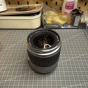 Canon EF 28-90mm F/4-5.6 III Zoom Lens - Silver - Picture 1 of 5