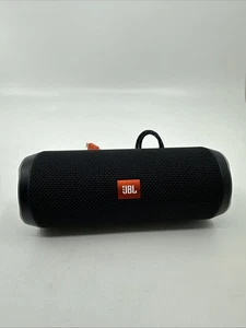 JBL Flip 4 Bluetooth Tragbarer Lautsprecher - Schwarz (JBLFLIP4BLK) - Bild 1 von 6