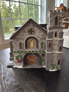 Departamento 56 Dickens Village 1994 Whittlesbourne Church 58211 retirado 1998 - Imagen 1 de 7