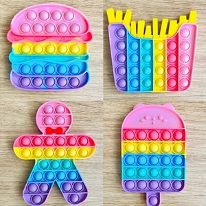 Kaufen Sie 3 für £10 Pop Popper Fidget Toy Push It Poppet Bubble Regenbogen Burger Pommes - Bild 1 von 13