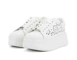Sneakers Cult Pearl CLW442500 pelle traforata bianca con borchie - Imagen 1 de 4
