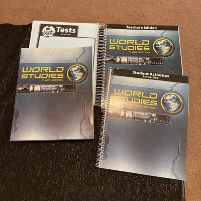 BJU Bob Jones 7th grade WORLD STUDIES 7 HISTORY SET  - Image 1 of 4