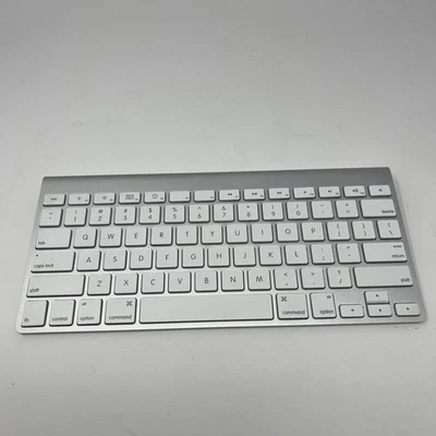 Apple Wireless Keyboard With Bluetooth Model A1314 Silver - Original Tested - Image 1 of 4