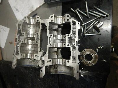 ARCTIC CAT F8 2008 CRANKCASE AND HARD WARE CRANK CASE 2200 MILES M8 M6 07 MO75 - Image 1 of 4