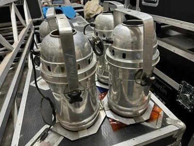 Lot of 4 x Par 64 Fixtures w/ 1000w - Lamp 1K w/ Edison Plug 120 Volt - Image 1 of 4