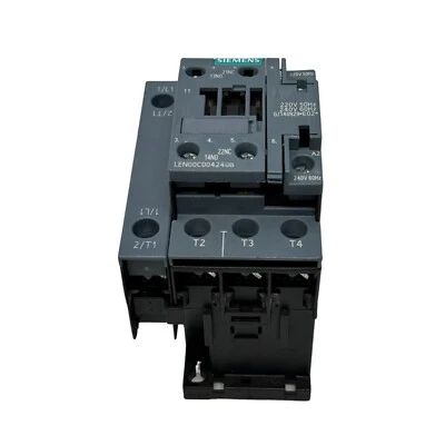 Siemens LEN00C004240B 4-Pole 30A 240V Lighting Contactor Electrically Held - Image 1 of 4