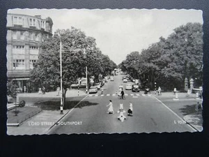 Lancashire SOUTHPORT Lord Street c1960's RP Postcard by Valentine L9525 - Picture 1 of 2