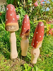 XXL Holz Pilze Deko Dekoration Herbst Winter UNIKAT Fliegenpilz Gartenstecker - Bild 1 von 2
