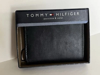 Tommy Hilfiger Hombres Tríptico Cuero Negro Billetera Pasaporte/valet Nuevo En Caja Foto 1 de 4