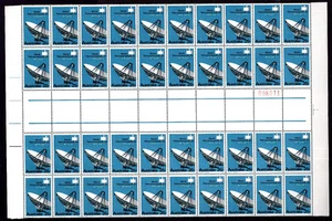 1969 25c Intelsat Satellite Australia GUTTER BLOCK of 40 Unfolded MNH - Picture 1 of 1