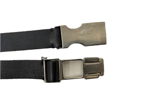 Cinturón de cuero negro estilo Prada AS# hebilla plateada - talla 34” adulto pequeño - Imagen 1 de 6