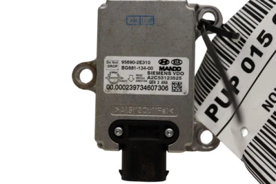 2007-2012 Kia Rondo Suspension Yaw Rate Sensor Used OEM 956902E310 - Image 1 of 4