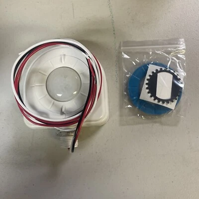 Leviton OSFHU-ITW High Bay Occupancy Sensor - PIR, 8-40', 120-347V - Image 1 of 2