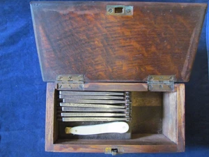 A 7 day set of Straight Razors Manufactured by Joseph Elliot (37-38) - Picture 1 of 11