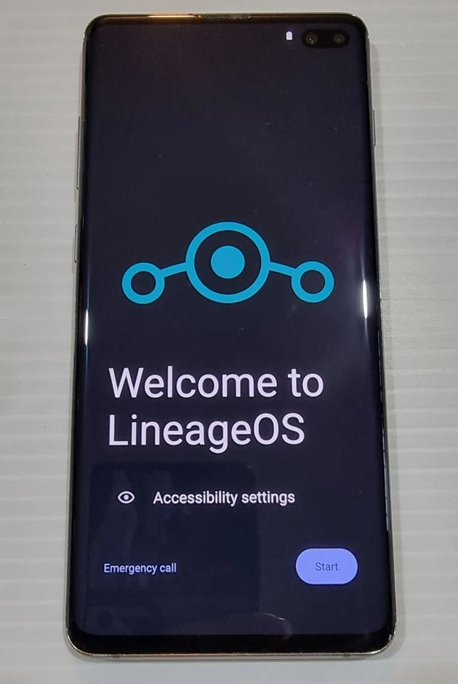 Degoogled Samsung Galaxy s10 Plus - sm-g975f/ds  Lineage OS with MicroG - Image 1 of 4