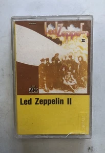 Led Zeppelin LED ZEPPELIN II Vintage Cassette Used - Picture 1 of 14