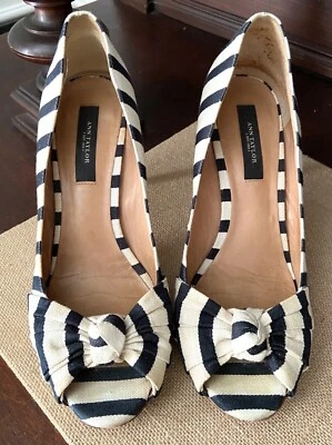 Tacones de aguja Ann Taylor para mujer talla 7 M de lino negros beige punta abierta Foto 1 de 4