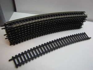 RIVAROSSI RC 120 (3301) Scala H0 18 binari curvi da 20 cm. - Foto 1 di 2