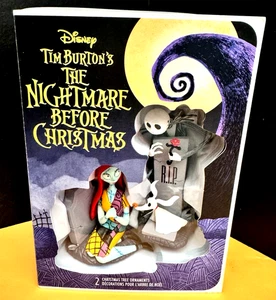 DISNEY Tim Burton's NIGHTMARE BEFORE CHRISTMAS 2 decorazioni da collezione 2024 nuove con scatola - Foto 1 di 12
