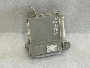 2013 2014 2015 LEXUS GS350 TRUNK REAR FUSE RELAY BOX 82670-30340 - Picture 1 of 3