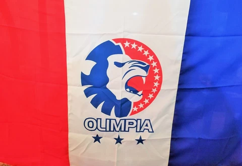 BANDERAS DE OLIMPIA - HONDURAS LOS LEONES 36 VECES MONARCAS DEL FUTBOL HONDUREÑO Cover