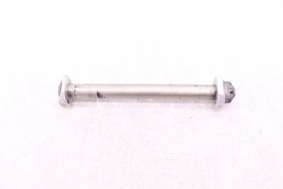 06 07 Suzuki GSXR600 GSXR 600 2007 OEM RUEDA TRASERA EJE PERNO S199 Foto 1 de 3