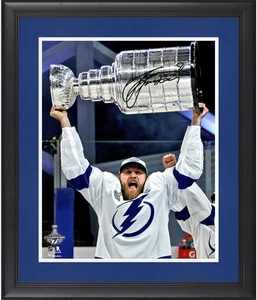 Steven Stamkos Lightning 2020 SC Champs FRMD Signed 16x20 Raising Cup Photo - Picture 1 of 1
