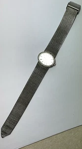 Vintage Dogma Swiss Made 17 Rubies Watch Working Ladies Fond Acier Inoxydable - Picture 1 of 10