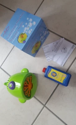 Infactory NC8834 Seifenblasen-maschine Im lustigen Fliegerlook - Bild 1 von 2