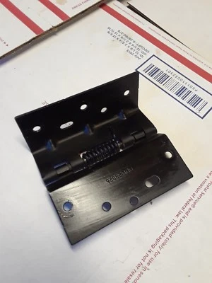 Chevy Trailblazer GMC Envoy 2002-2009 consola central reposabrazos tapa bisagra superior Foto 1 de 2