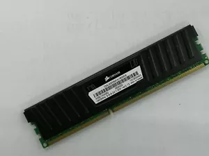 Corsair 4 GB DDR3 1600 MDesktop DIMM RAM VENGEANCE CML4GX3M1A1600C9 PC3-12800 240p - Foto 1 di 3