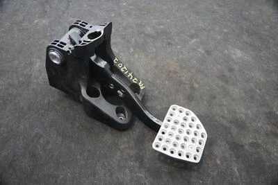 Suporte de pedal de freio placa de montagem 256426 256436 OEM Ferrari 458 2015 488 *Nota* - Imagem 1 de 4