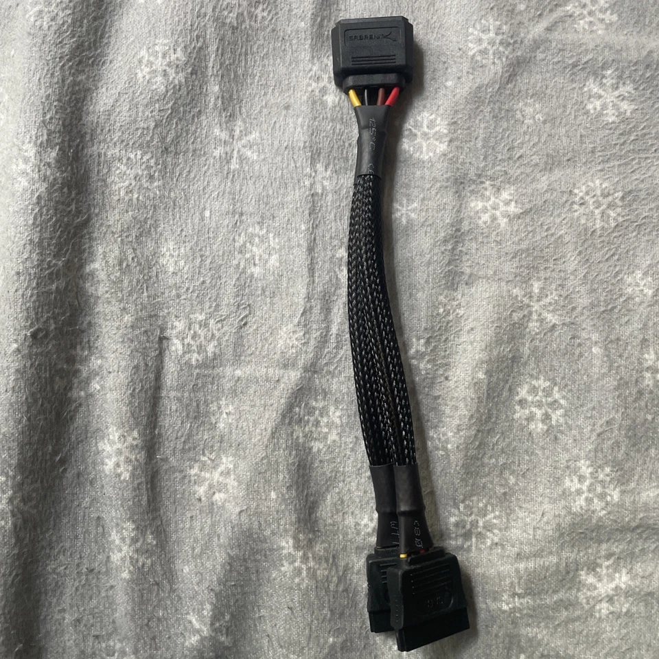 Adaptador conversor divisor de energia SATA macho 4 pinos molex para duplo 15 pinos fêmea - Imagem 1 de 4