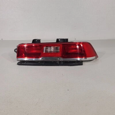 Luz trasera de pasajero 14-15 Camaro Ss Rh Aa7308 Foto 1 de 4
