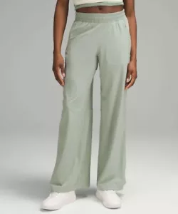 Lululemon Swift Mid-Rise Wide-Leg Pant Palm Court Green Size 10 - Picture 1 of 5