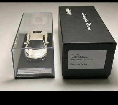 LOOKSMART 1/43 LS384E LAMBORGHINI Aventador LP 700-4 White (mr Makeup Bbr ) - Immagine 1 di 2