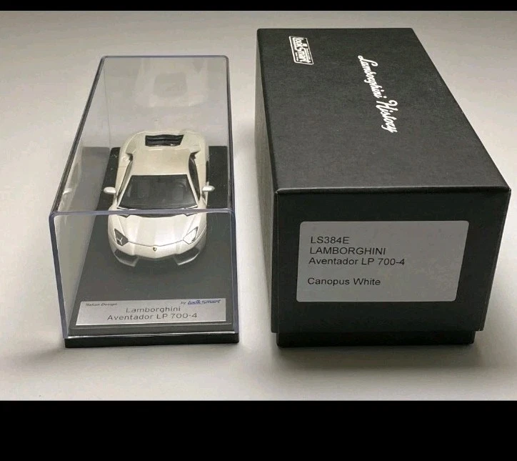LOOKSMART 1/43 LS384E LAMBORGHINI Aventador LP 700-4 White (mr Makeup Bbr ) - Immagine 1 di 2