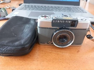 Olympus Pen-EE 2 Vintage Half Frame Film Camera w/ D. Zuiko 2.8cm F/3.5 Lens - Picture 1 of 1