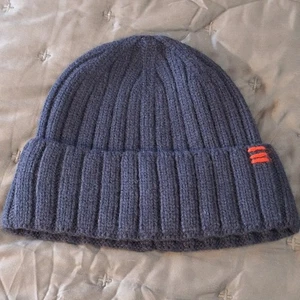 Urban Outfitters Beanie UNISEX OSFM Navy Grob Rippbündchen Outdoor Kuschelig - Bild 1 von 5